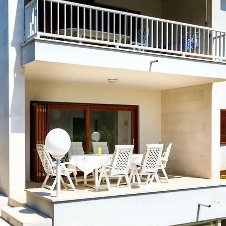 Apartman Jezevac Krk Town Exterior foto